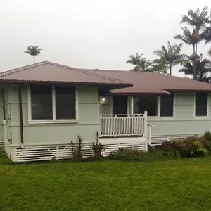 cozy-2-bedroom-near-volcano-park.hotelsinhawaii.org/